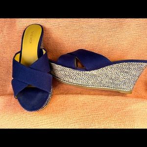 8 1/2M Blue Nine West Espadrilles